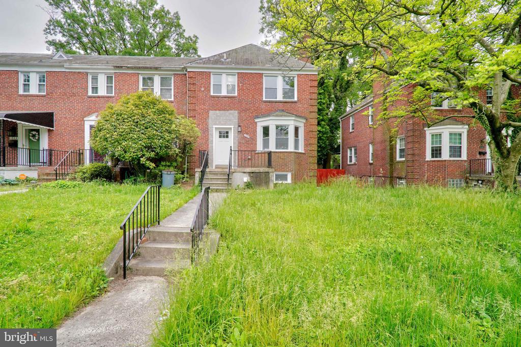 1509 Roundhill Rd