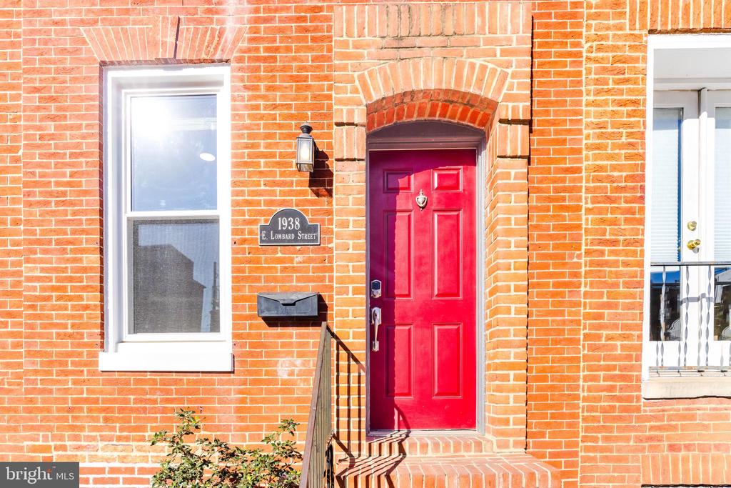 1938 E LOMBARD STREET E