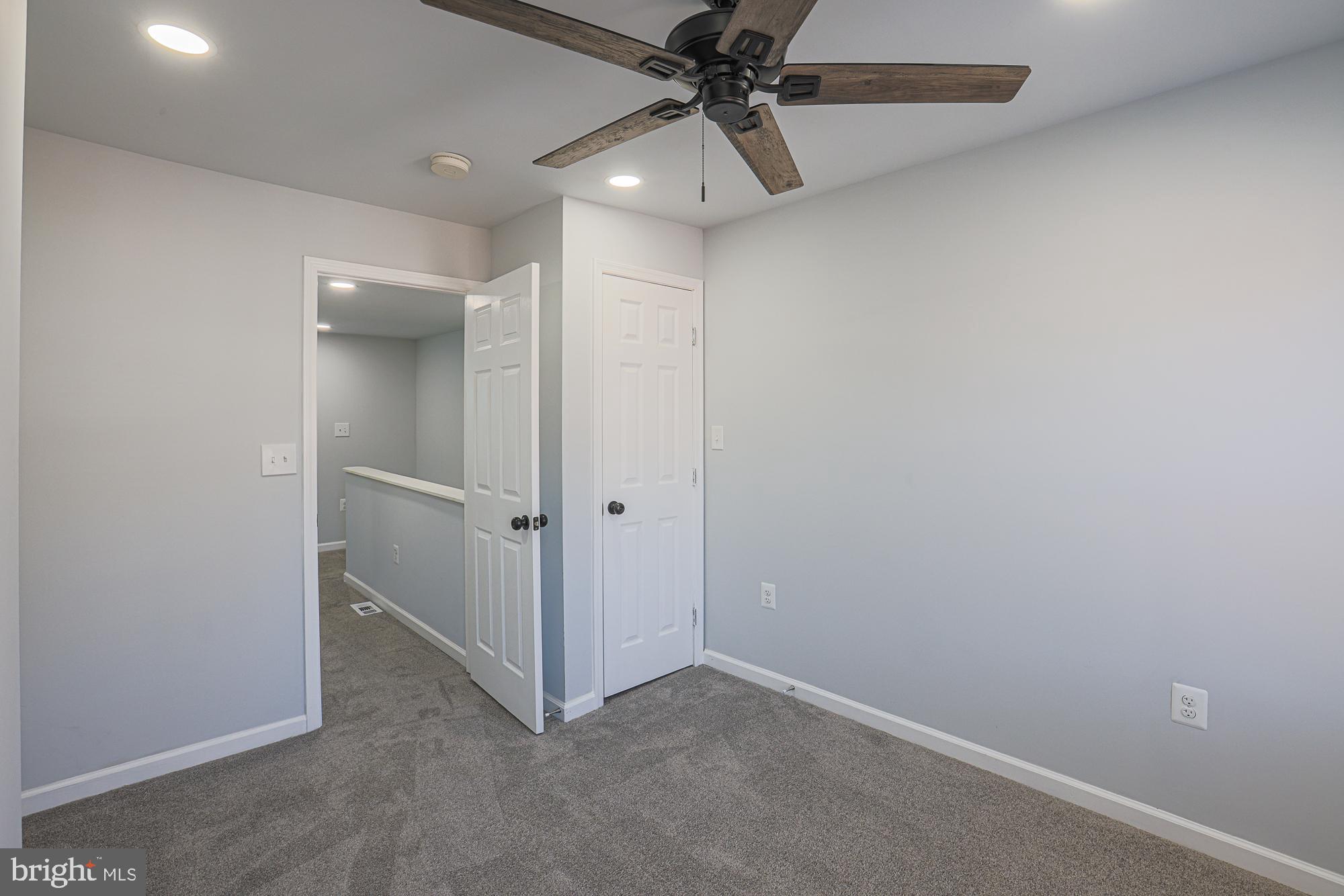 1318 N SPRING STREET