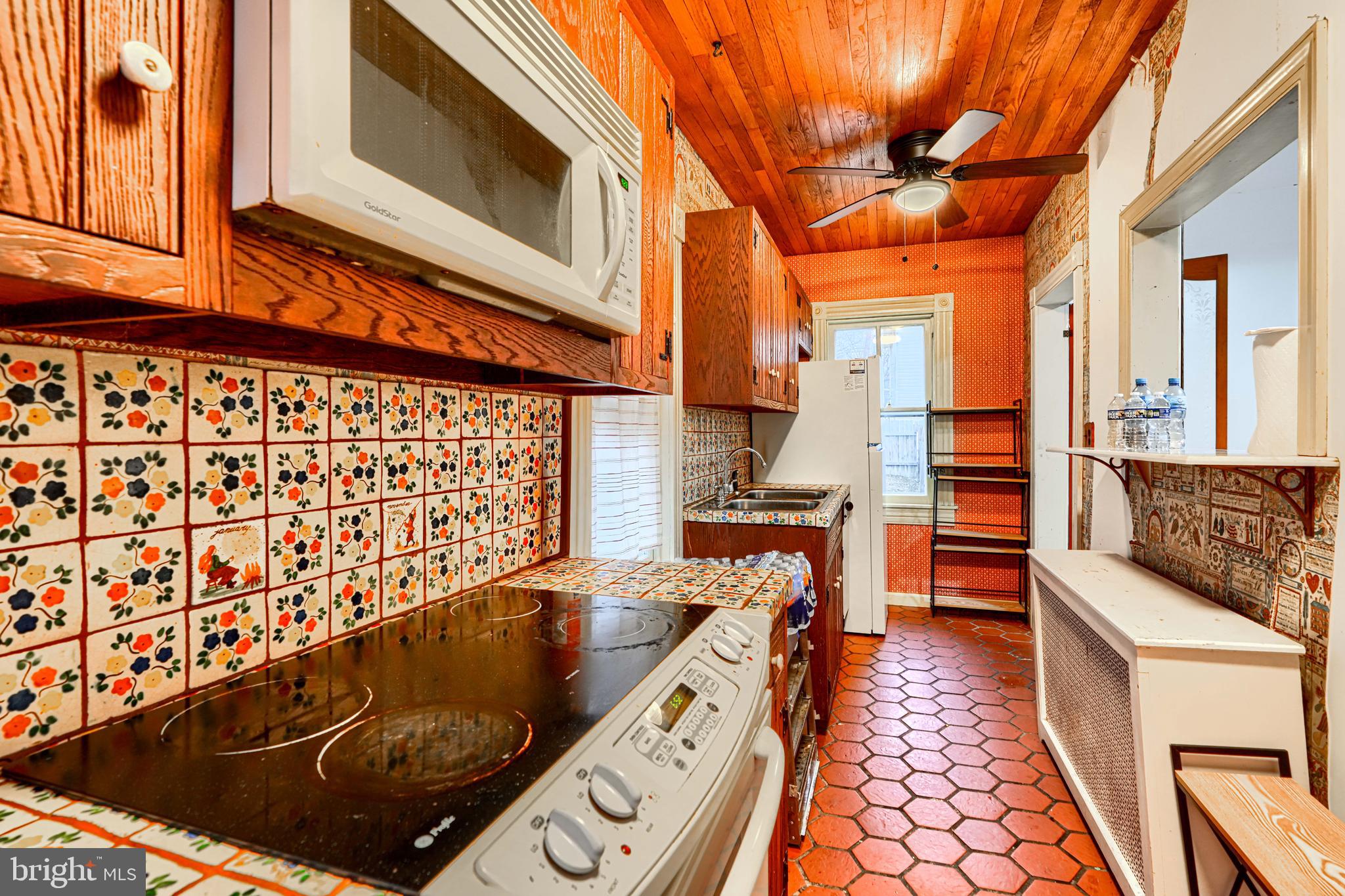 4309 VALLEY VIEW AVENUE