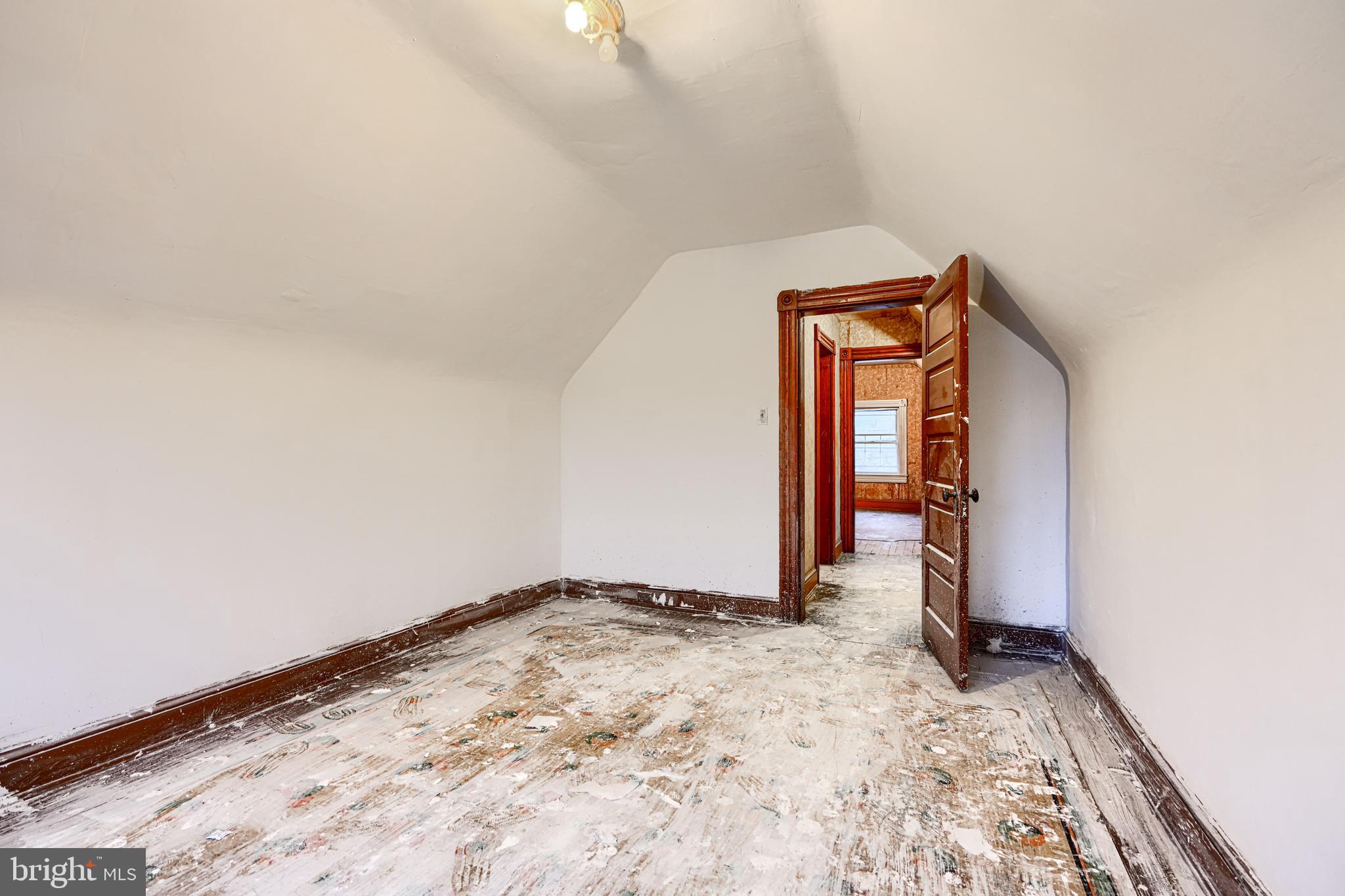 4309 VALLEY VIEW AVENUE