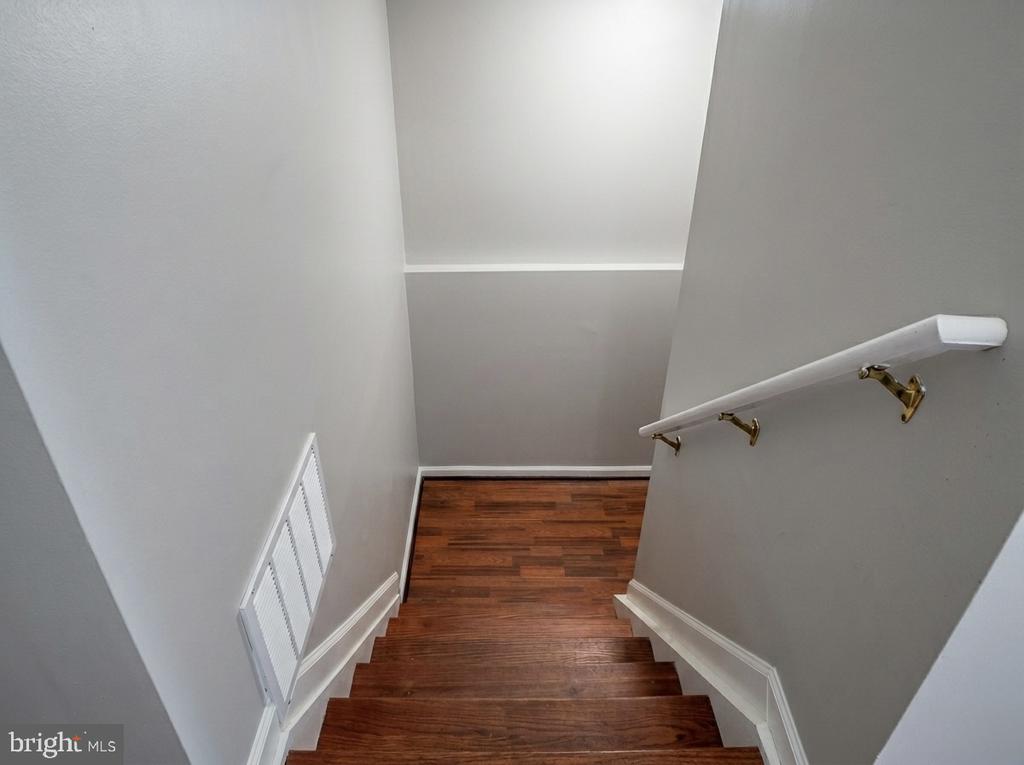 2410 E FAYETTE STREET