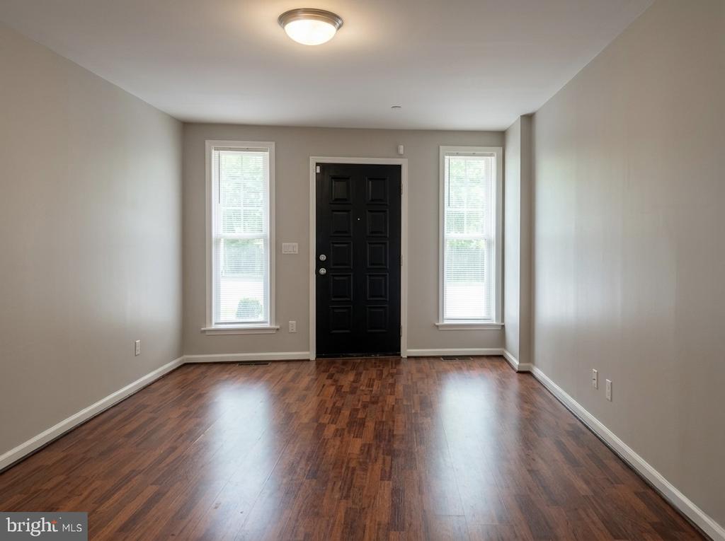 2410 E FAYETTE STREET
