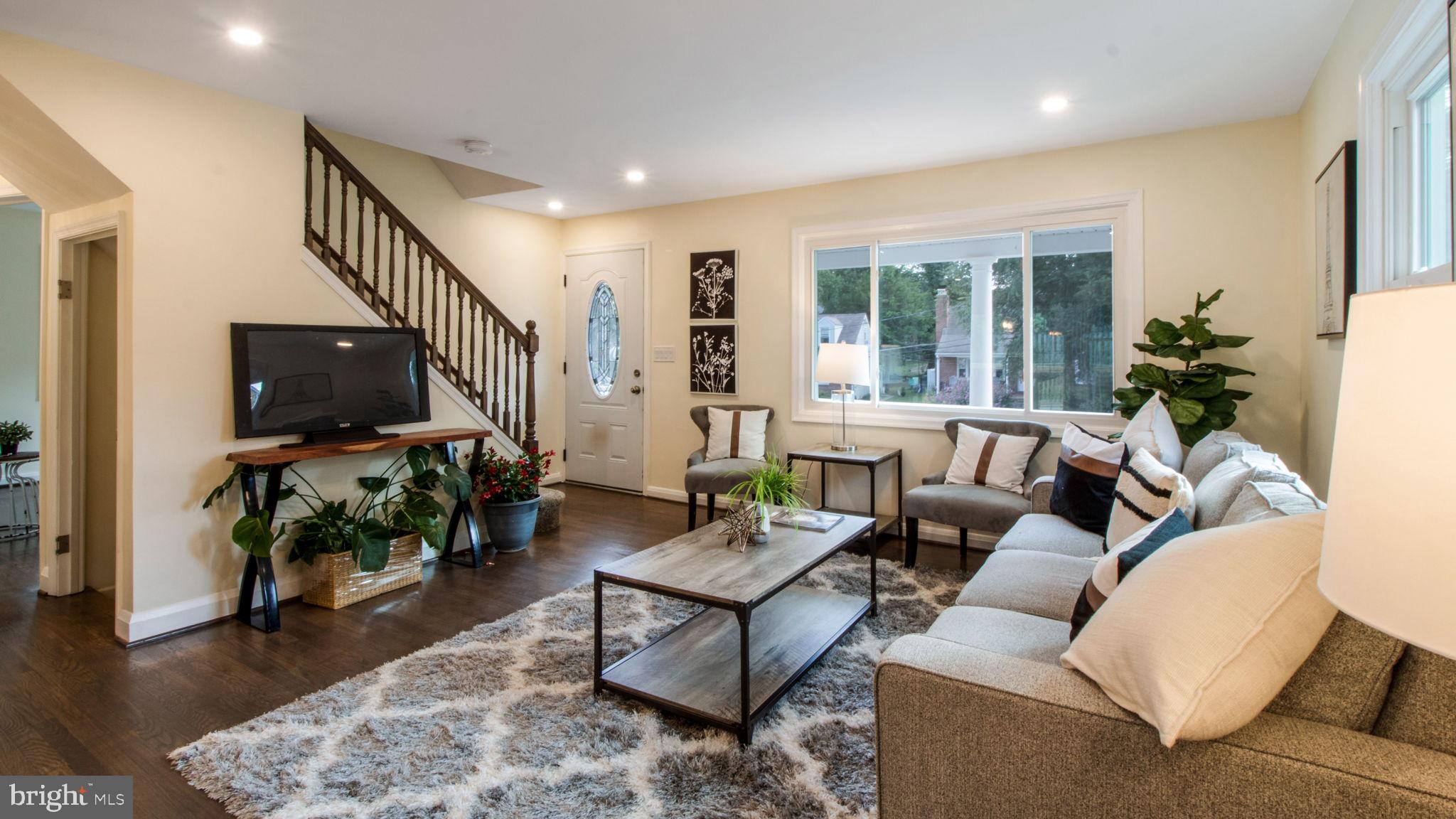 1016 Saint Albans Rd