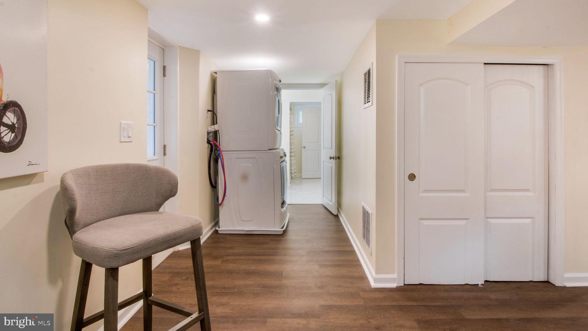 1016 Saint Albans Rd