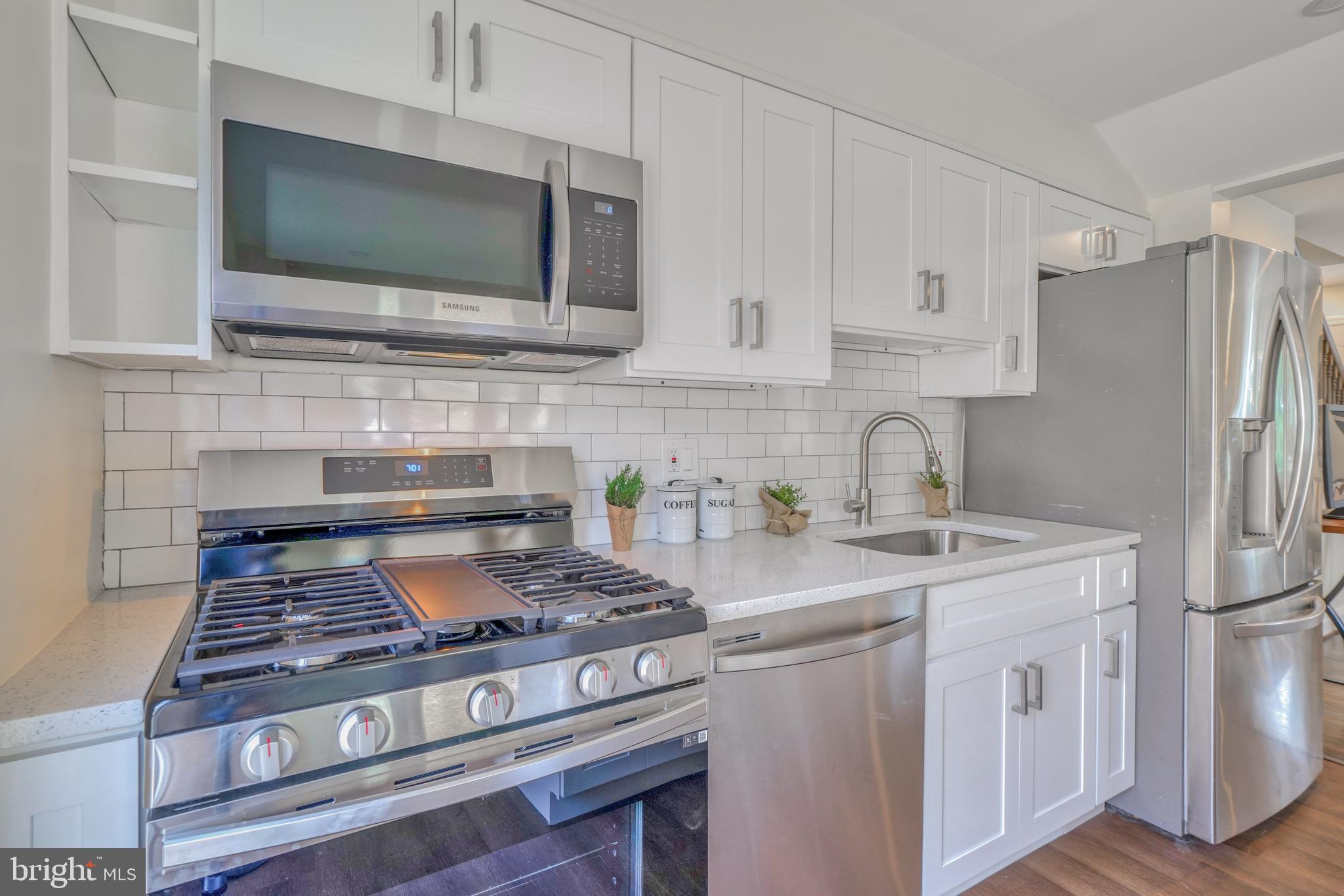 1016 Saint Albans Rd