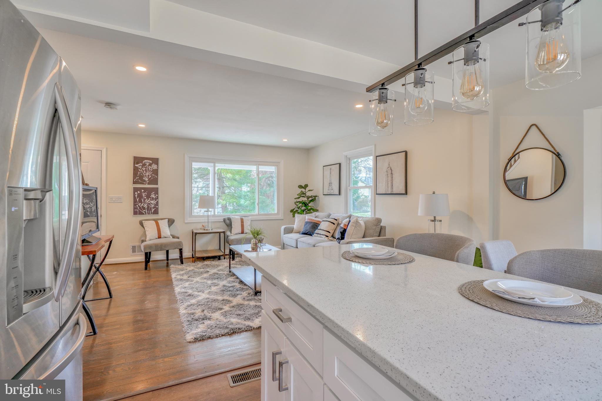 1016 Saint Albans Rd