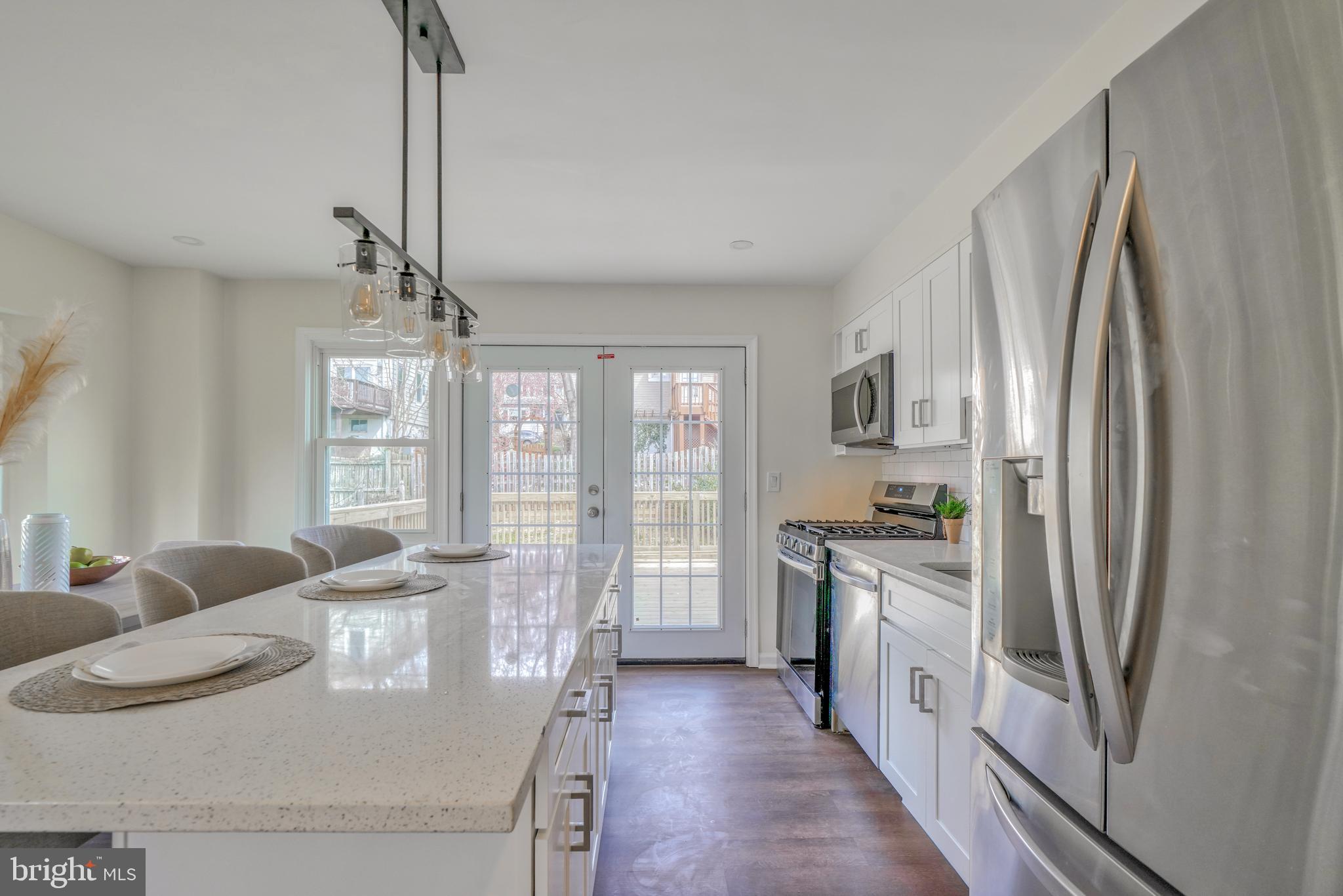 1016 Saint Albans Rd