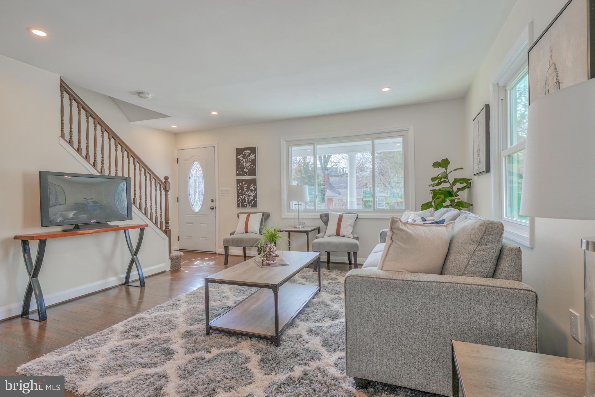 1016 Saint Albans Rd
