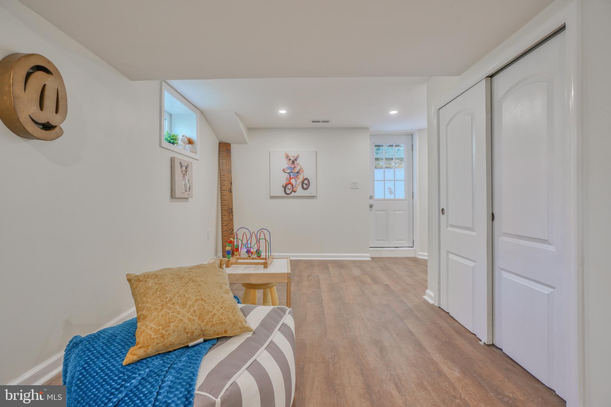 1016 Saint Albans Rd