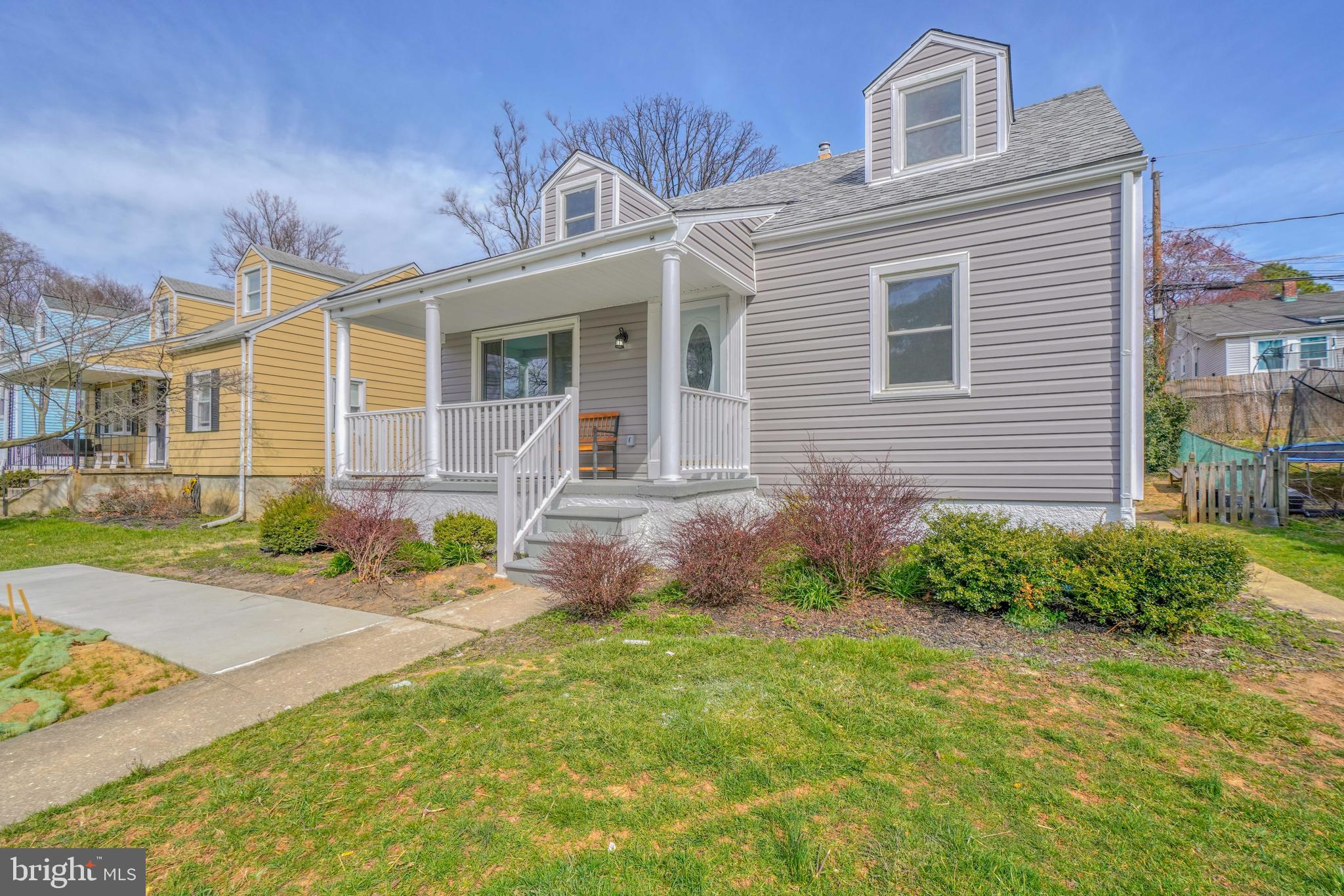 1016 Saint Albans Rd