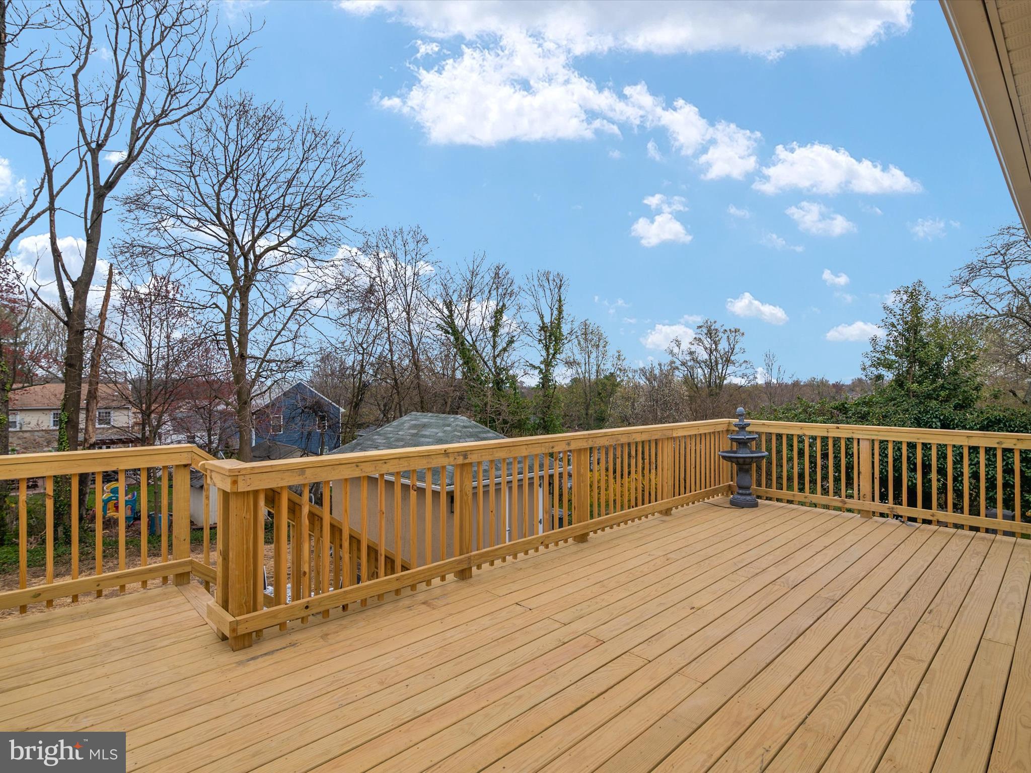6503 Crestwood Rd