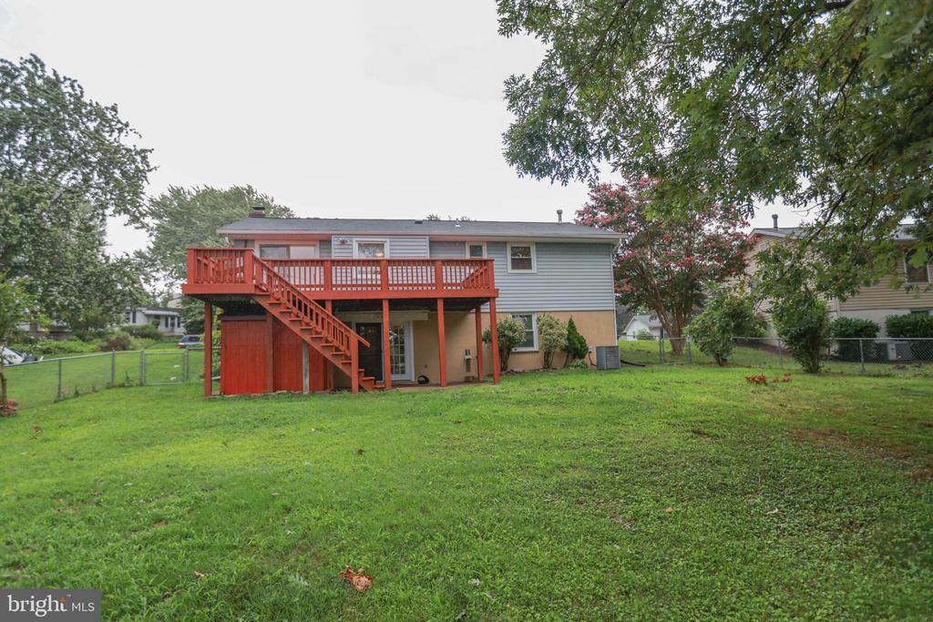 1616 Elligson Rd
