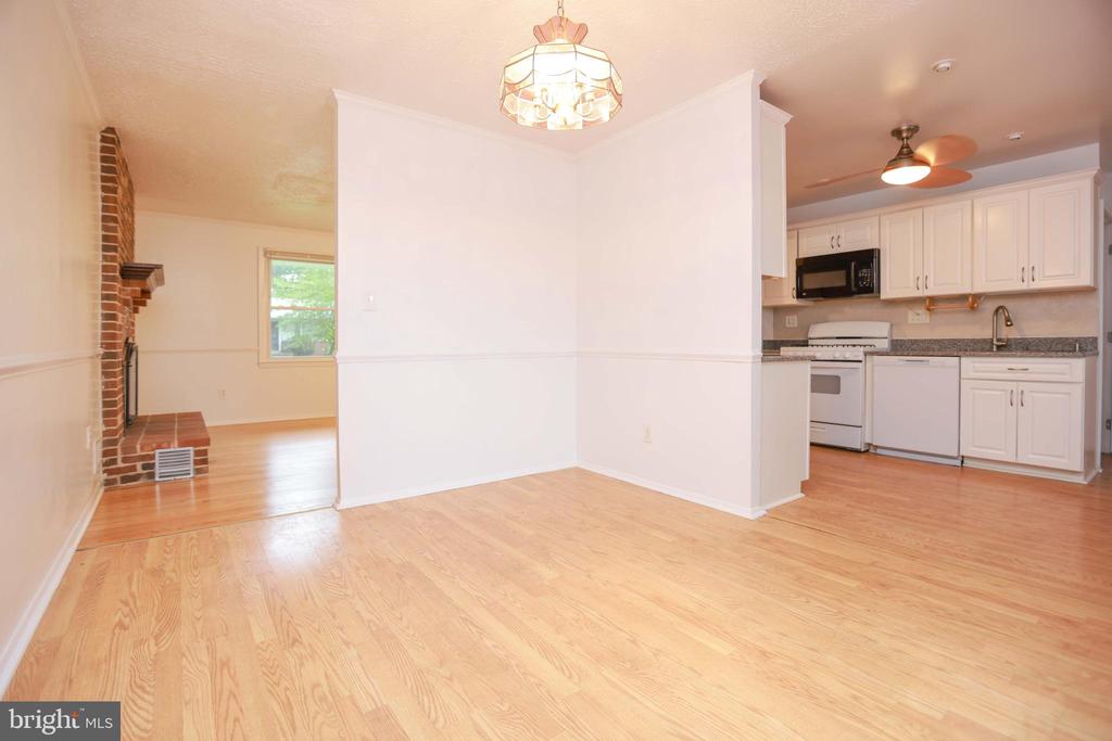 1616 Elligson Rd