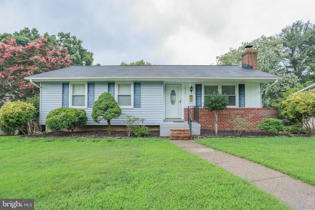 1616 Elligson Rd