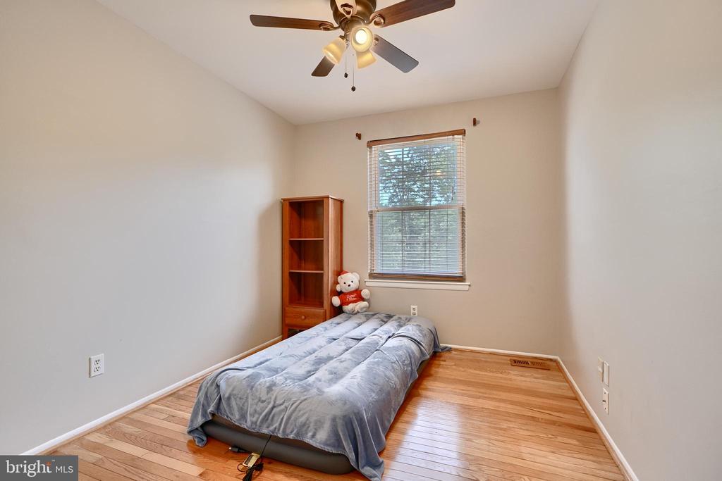 2525 Ebony Rd