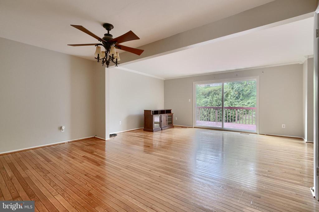 2525 Ebony Rd