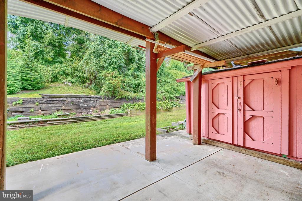 2525 Ebony Rd