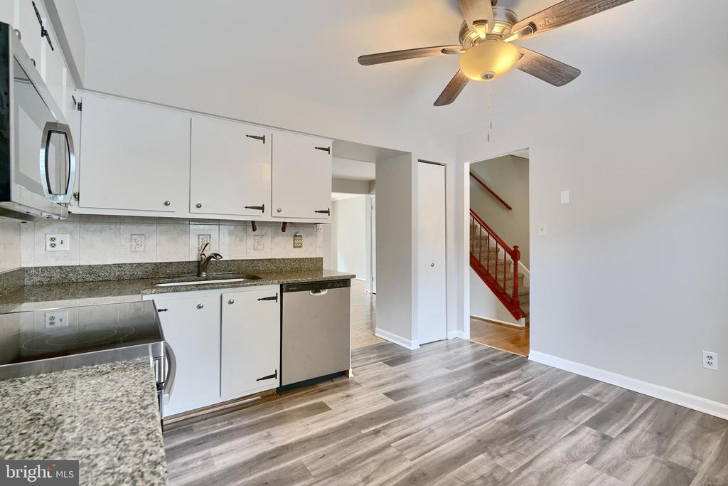 2525 Ebony Rd