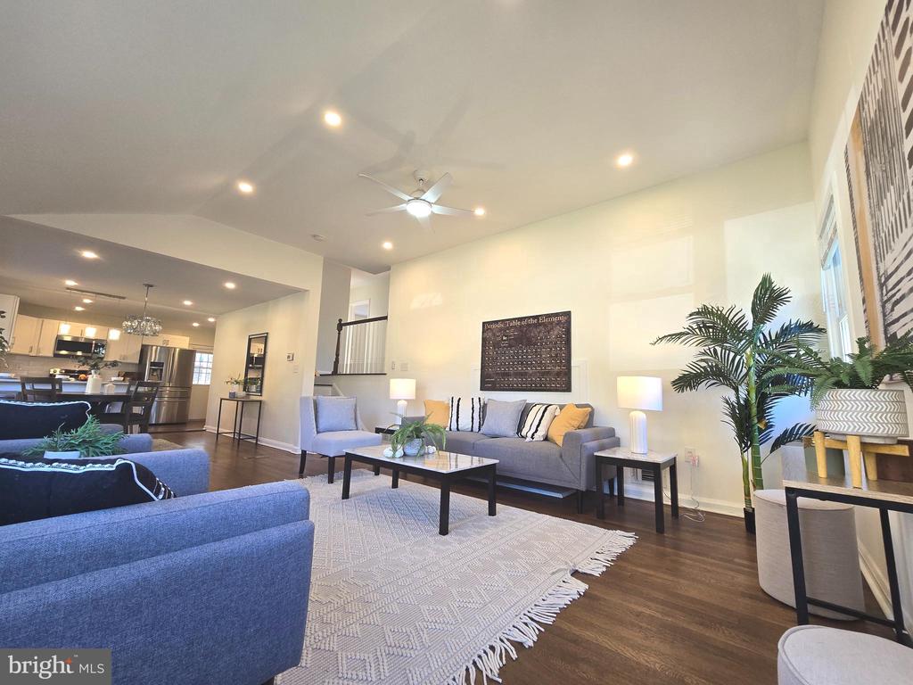 1411 Shefford Rd
