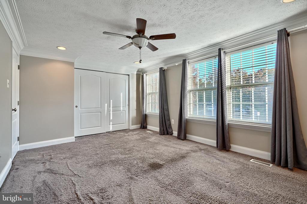 12 Shrewsbury Ct