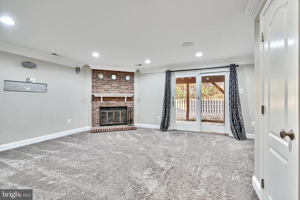 12 Shrewsbury Ct