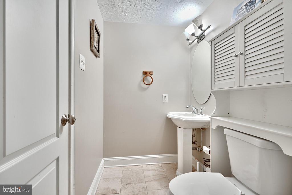 12 Shrewsbury Ct