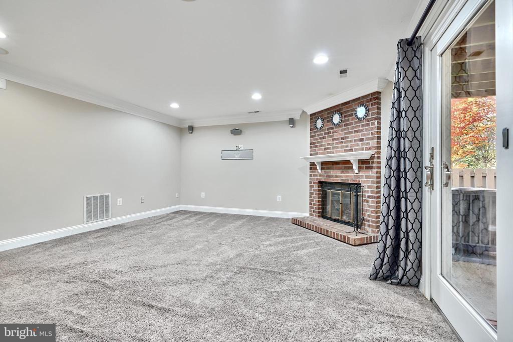 12 Shrewsbury Ct