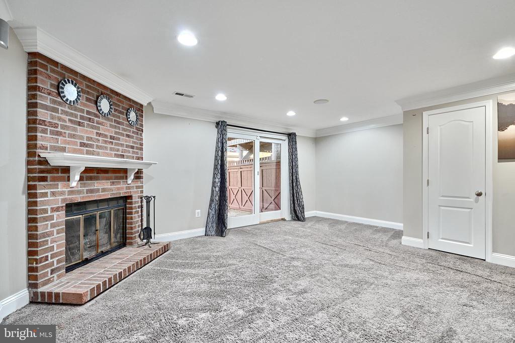 12 Shrewsbury Ct