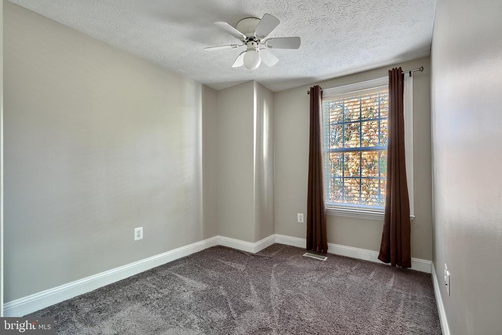 12 Shrewsbury Ct