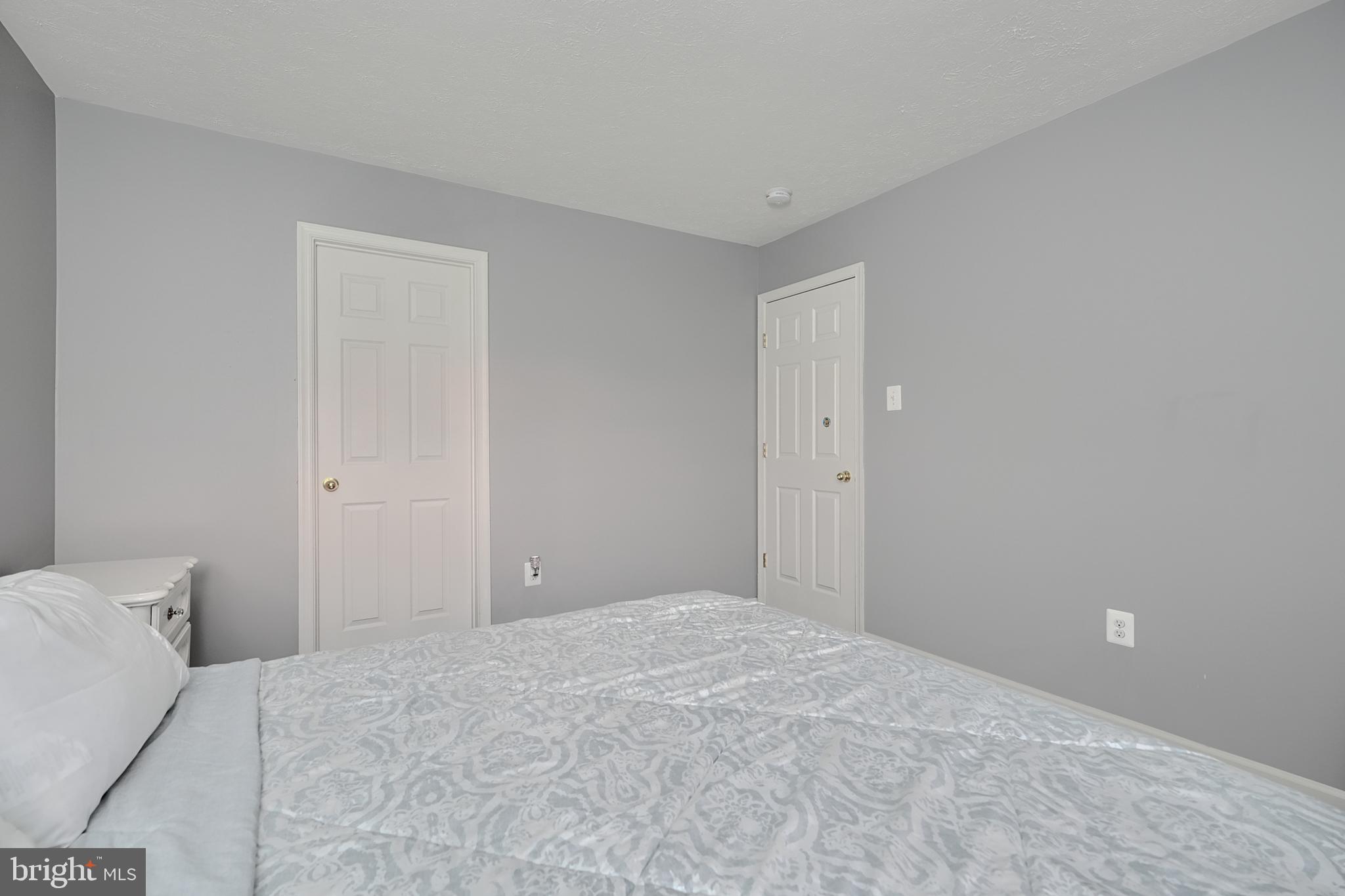 706 Nellis Rd