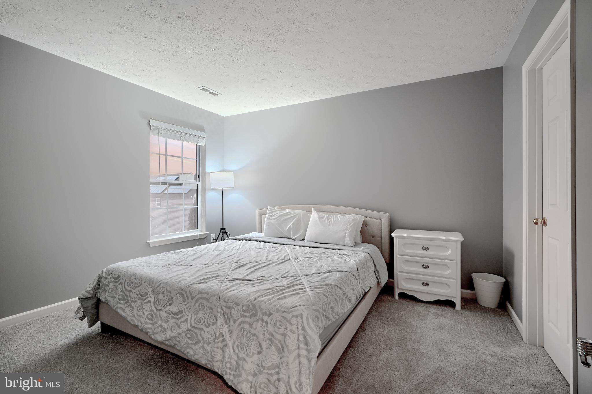 706 Nellis Rd