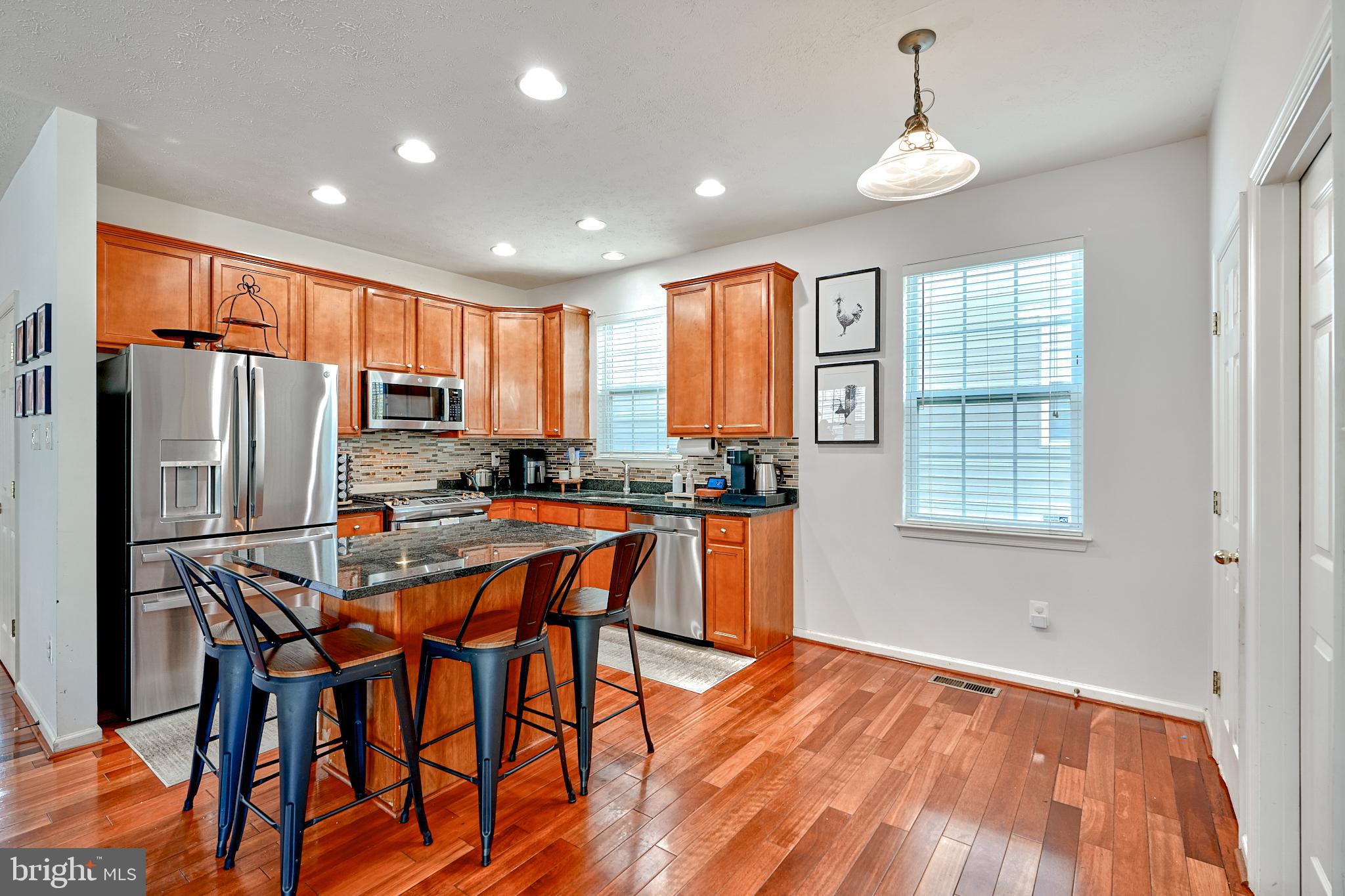 706 Nellis Rd
