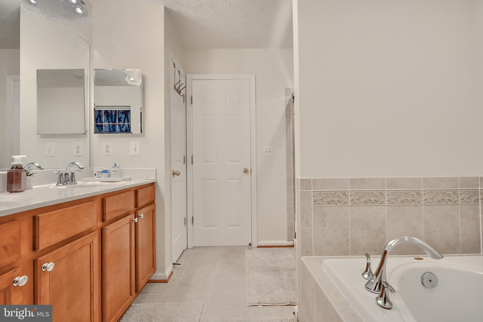706 Nellis Rd