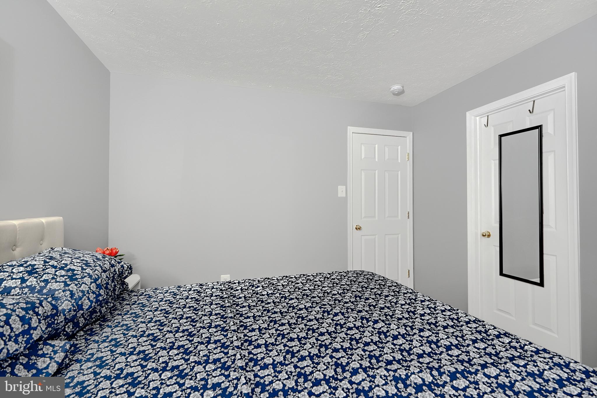 706 Nellis Rd