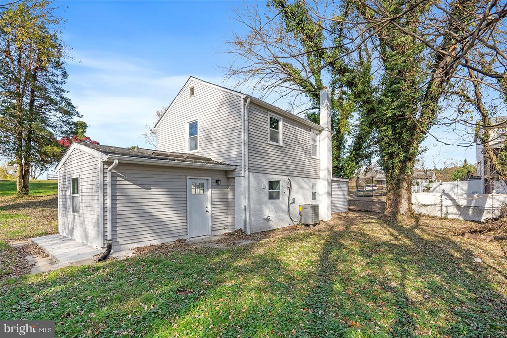 9129 OLD HARFORD ROAD