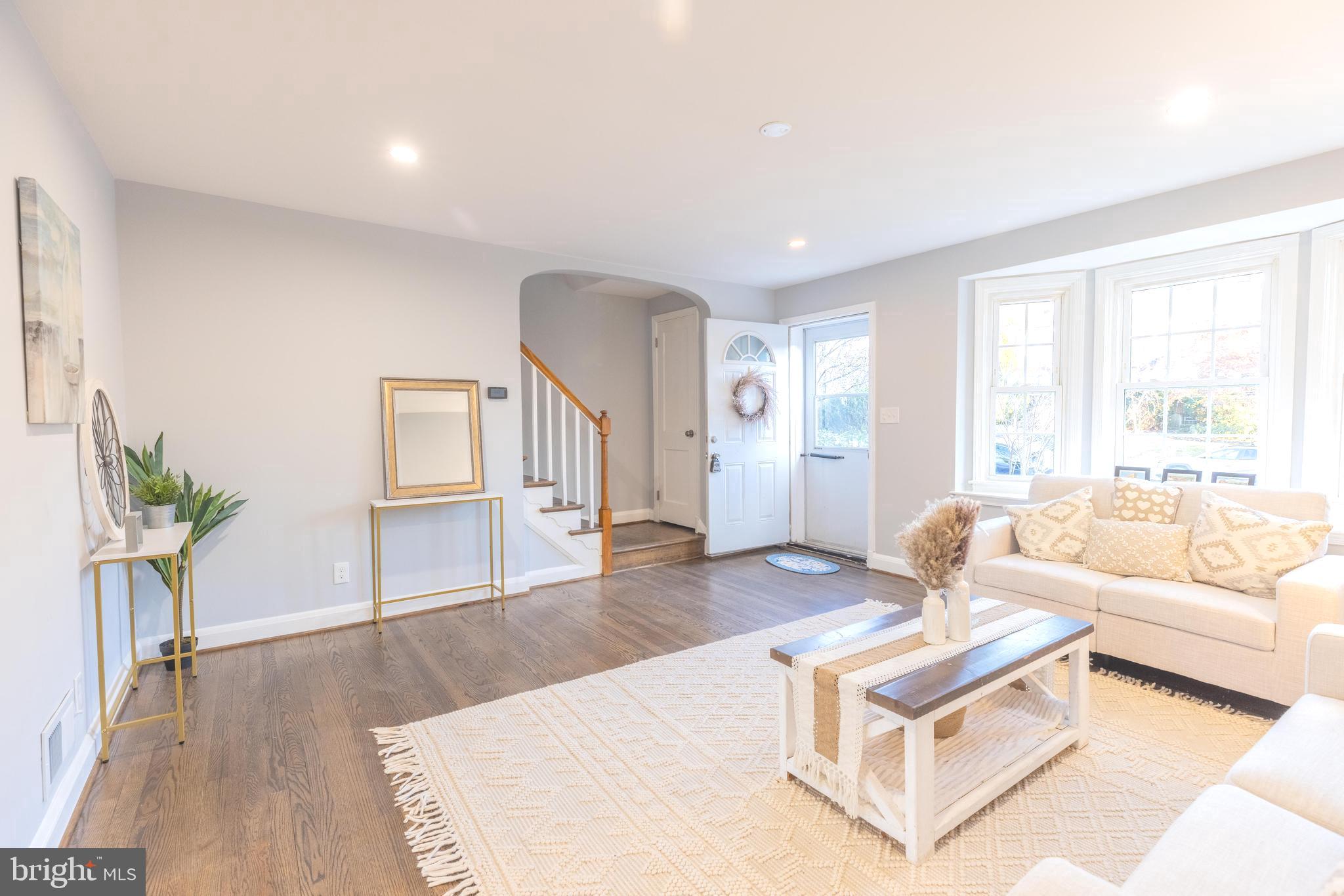 144 Stevenson Ln