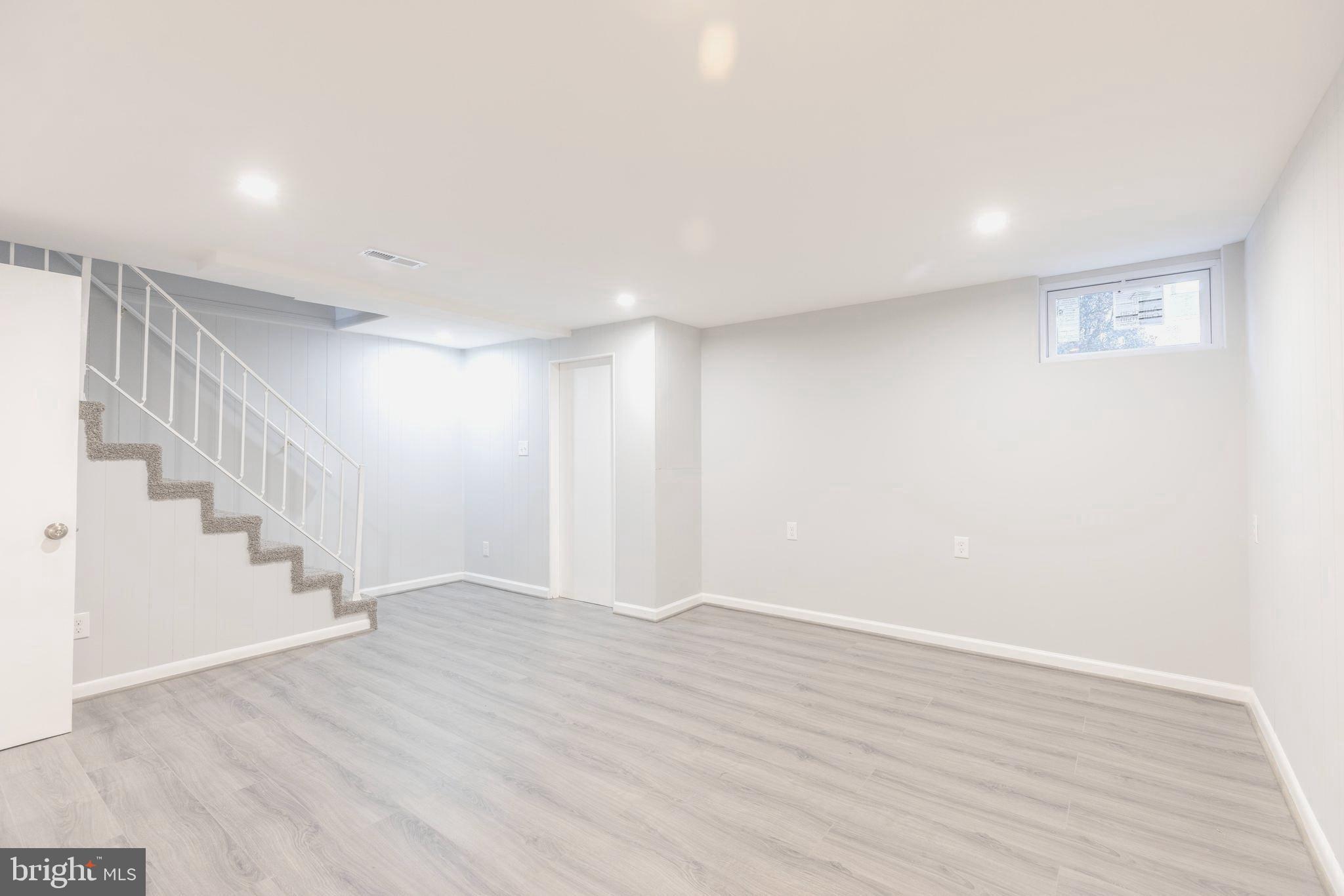 144 Stevenson Ln