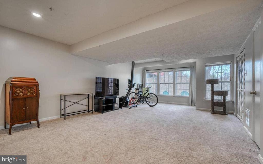 62 GWYNNSWOOD RD