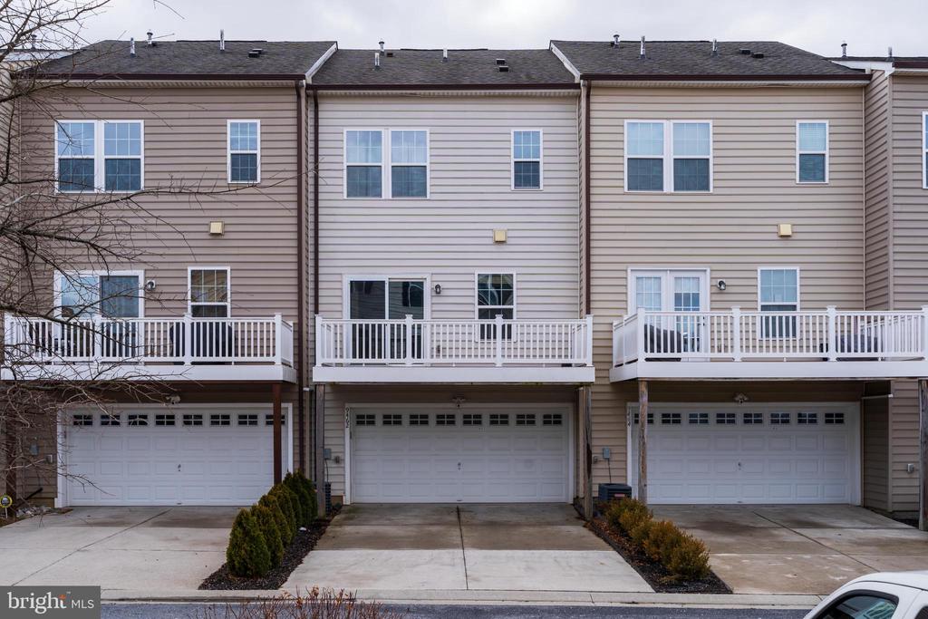 9462 Ballard Green Dr