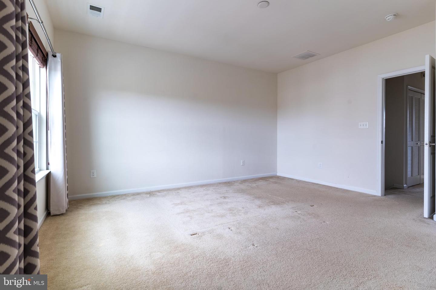 9462 Ballard Green Dr