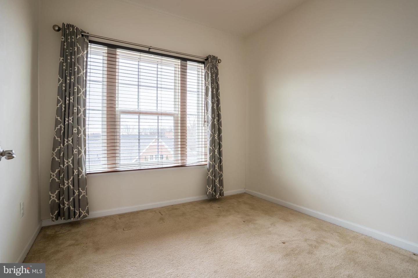 9462 Ballard Green Dr
