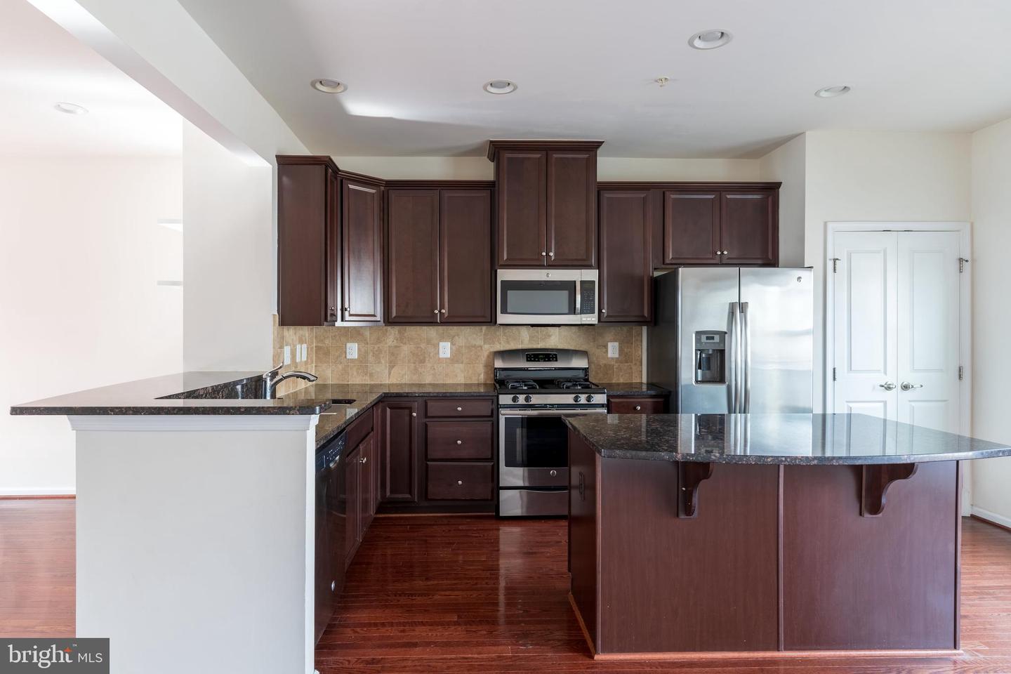 9462 Ballard Green Dr