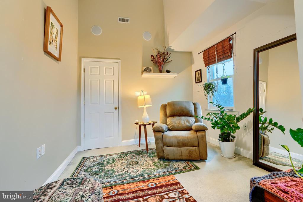 12 OAKWAY RD