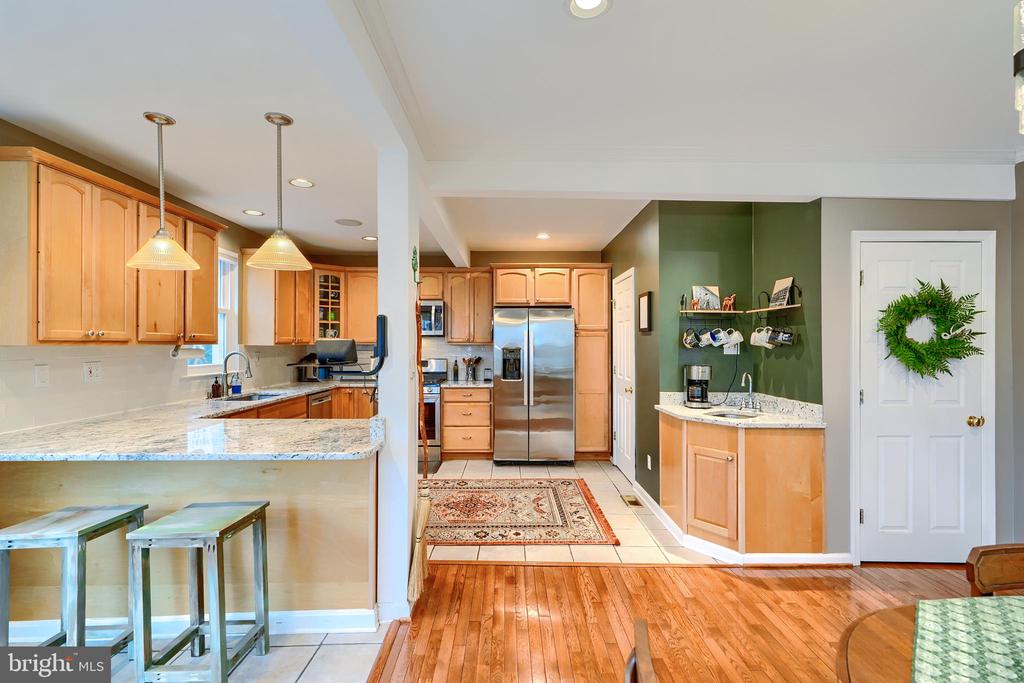12 OAKWAY RD