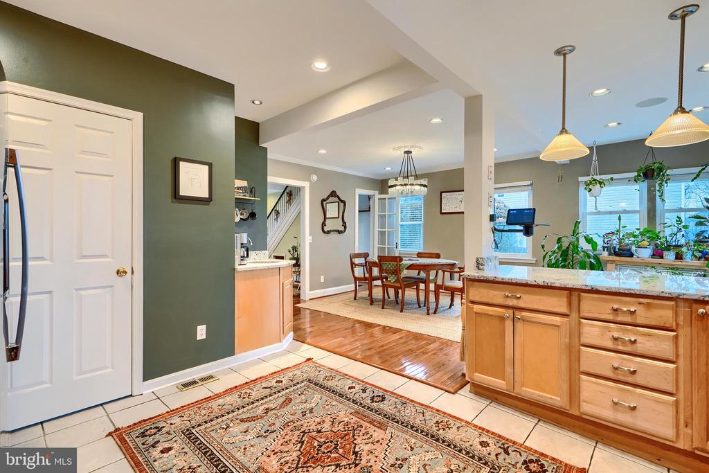12 OAKWAY RD