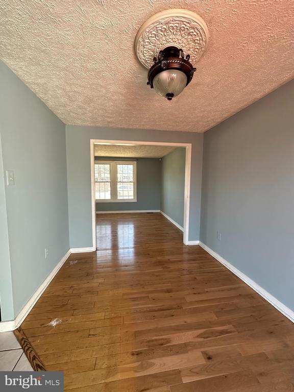 4 MELANIE CT