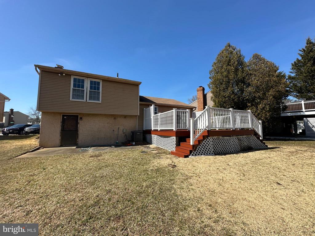 4 MELANIE CT
