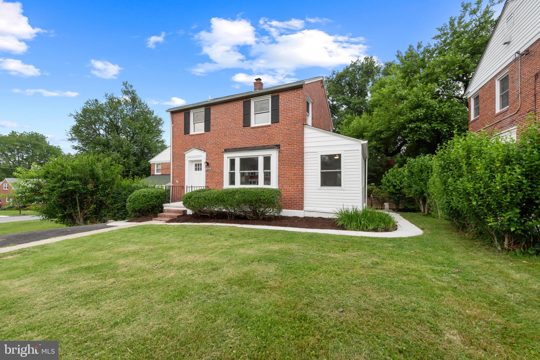 6611 Loch Hill Rd