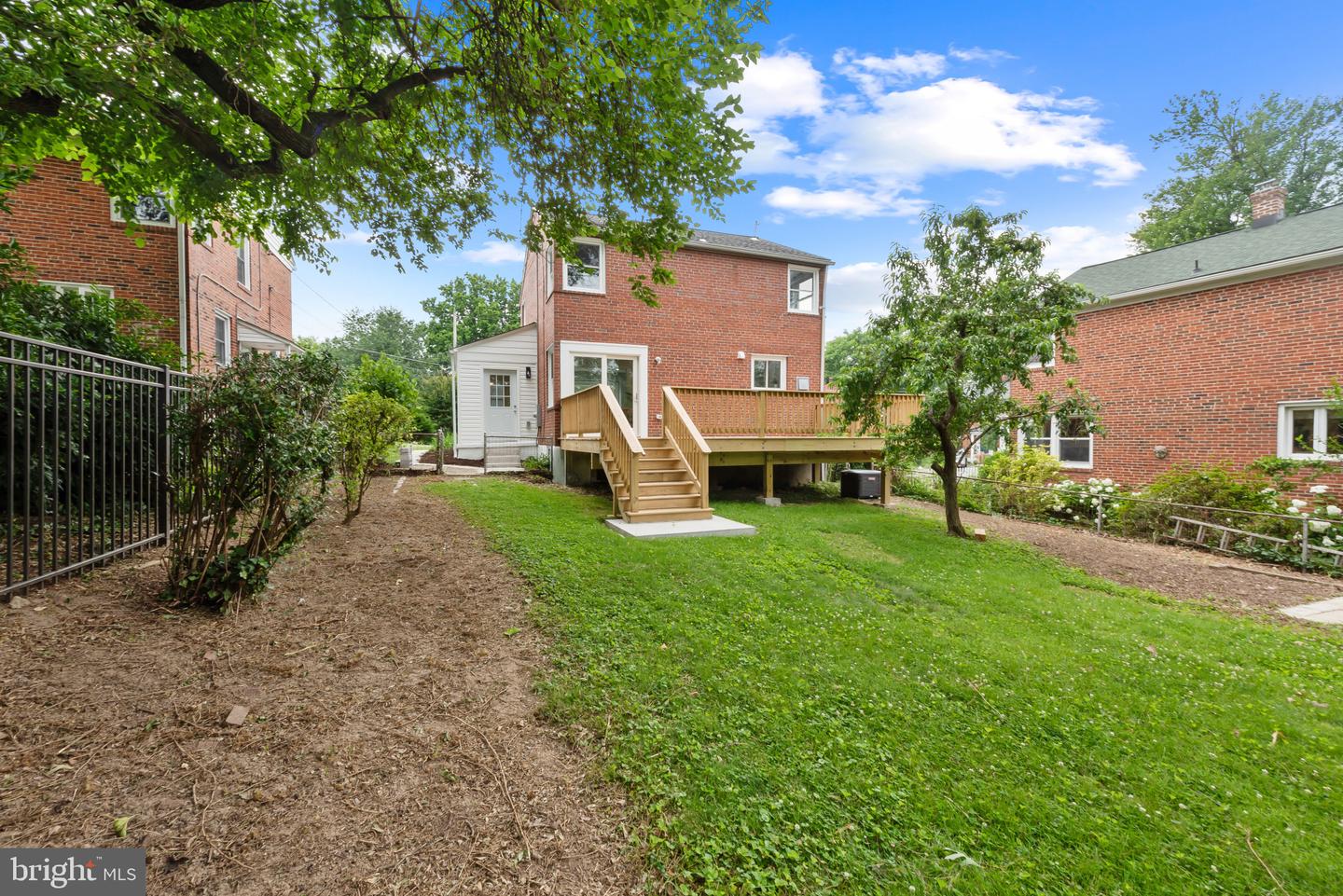 6611 Loch Hill Rd